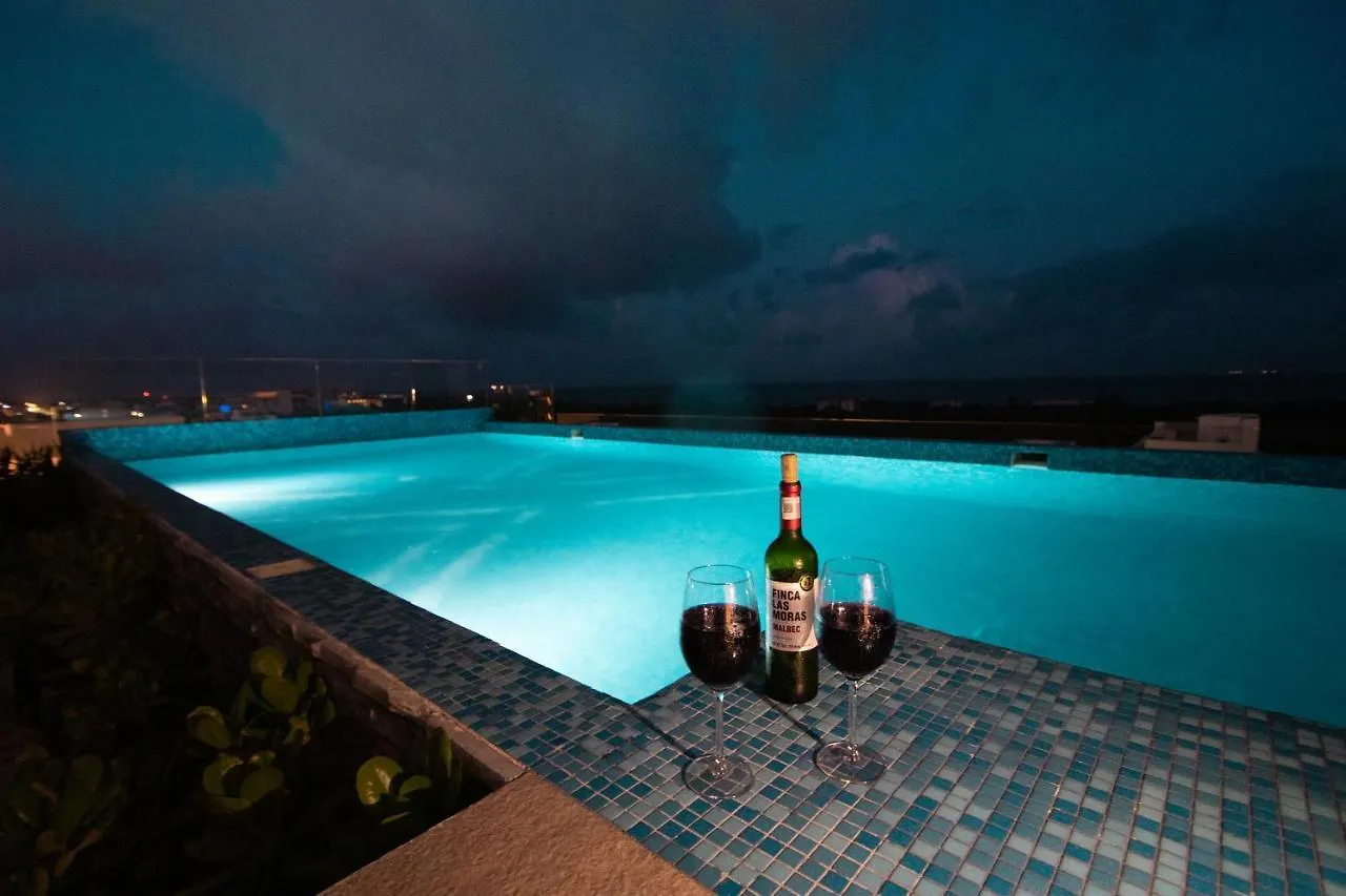 Apartment Condos With Ocean View Pool In Av 10 & 60 Street Playa del Carmen Mexiko