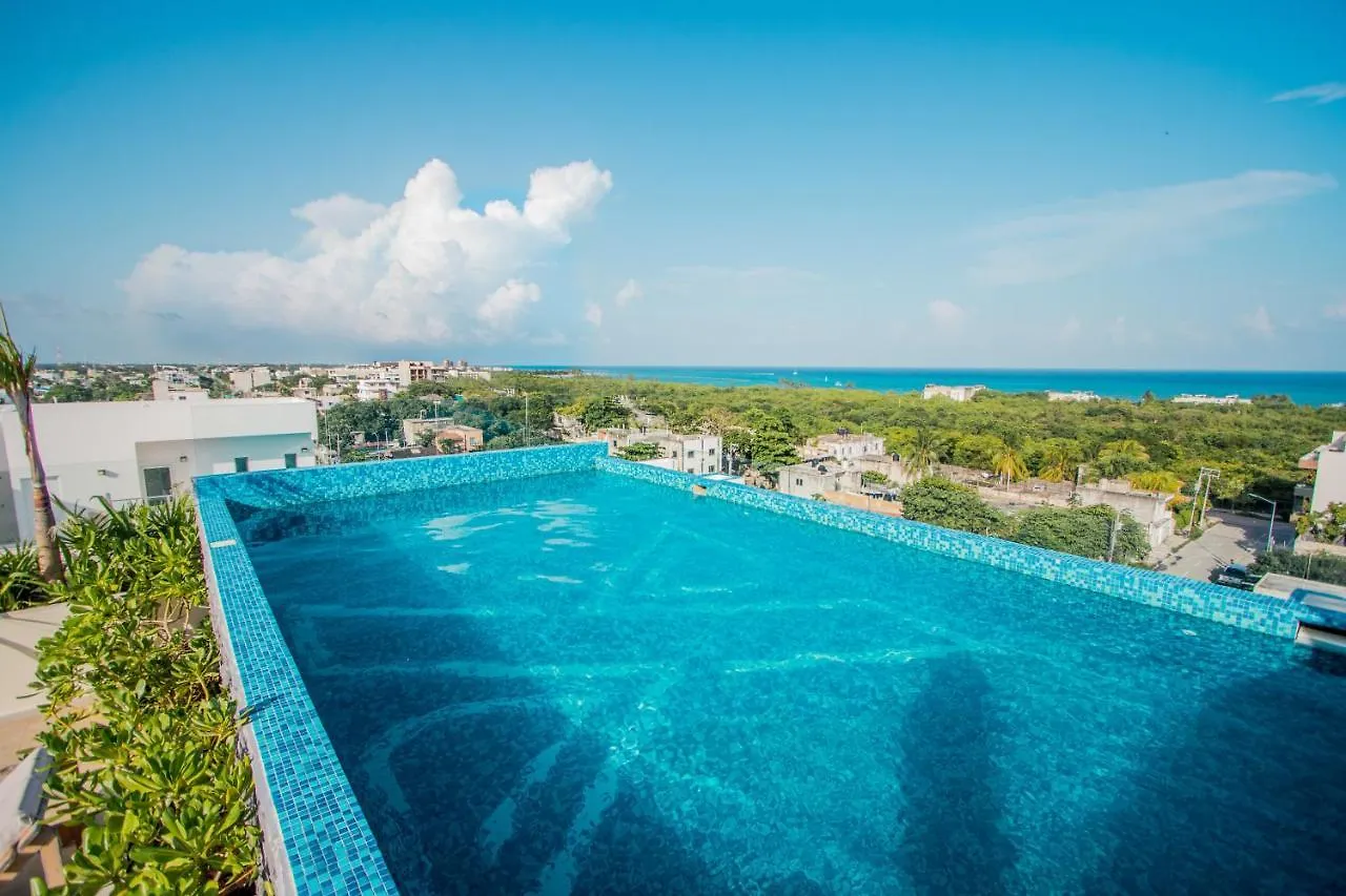 Condos With Ocean View Pool In Av 10 & 60 Street Playa del Carmen Apartment