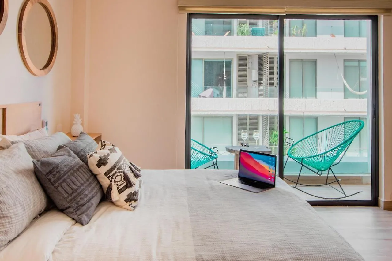 Condos With Ocean View Pool In Av 10 & 60 Street Playa del Carmen Apartment