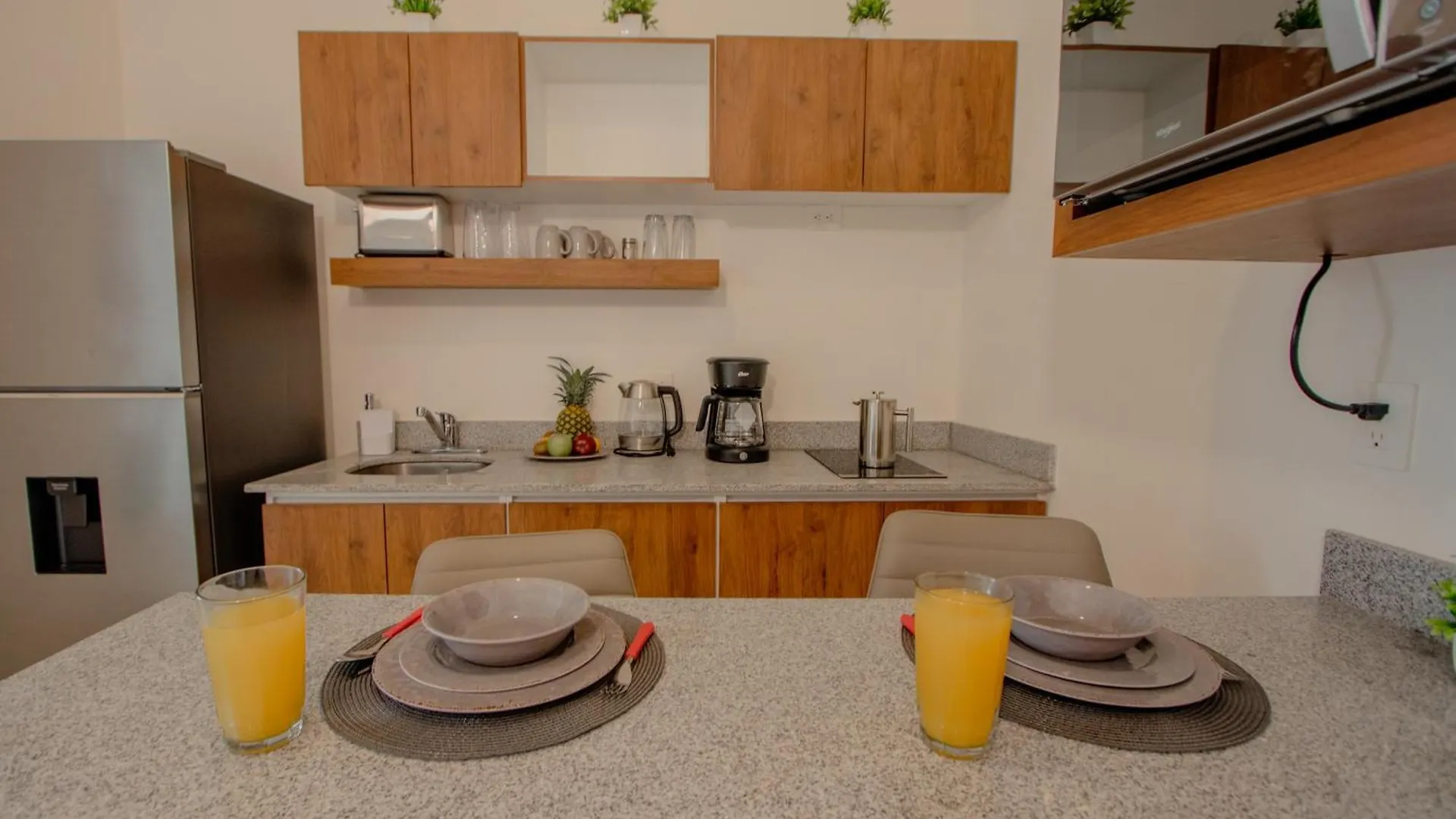 Apartment Condos With Ocean View Pool In Av 10 & 60 Street Playa del Carmen