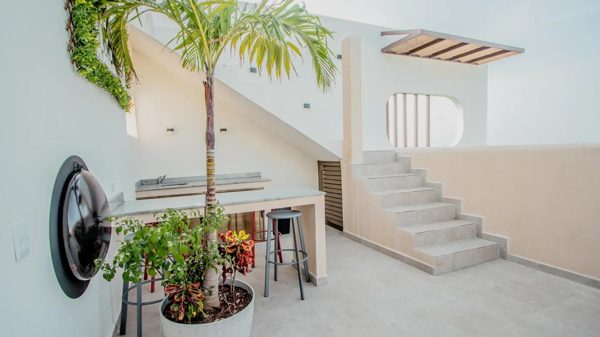 Condos With Ocean View Pool In Av 10 & 60 Street Playa del Carmen
