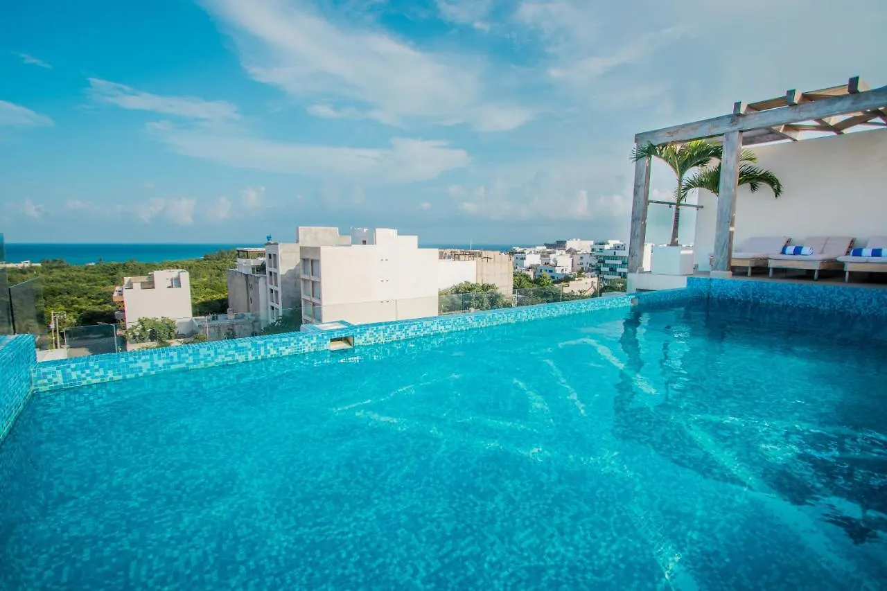 Appartement Condos With Ocean View Pool In Av 10 & 60 Street Playa del Carmen