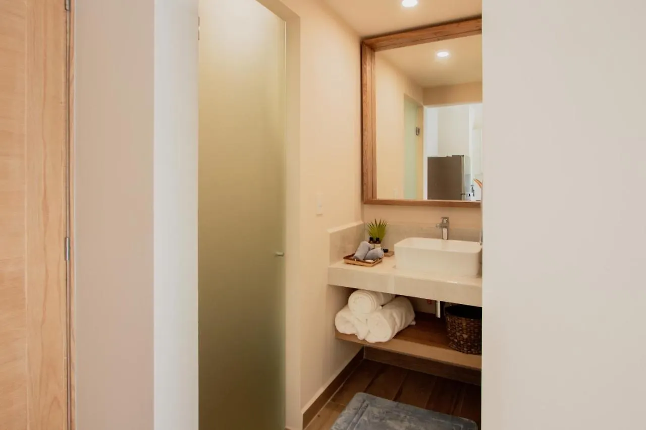 Condos With Ocean View Pool In Av 10 & 60 Street Playa del Carmen Appartement