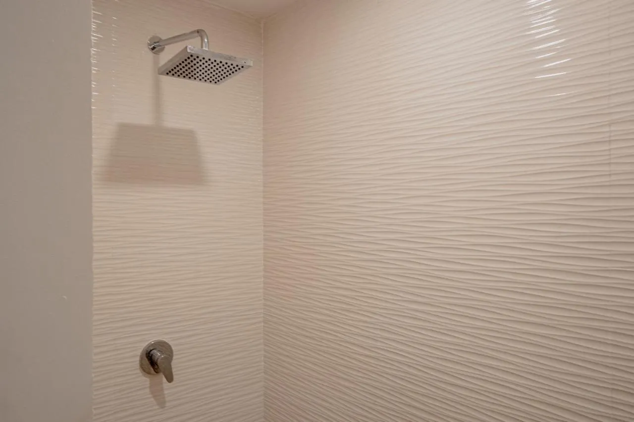 Condos With Ocean View Pool In Av 10 & 60 Street Playa del Carmen Appartement