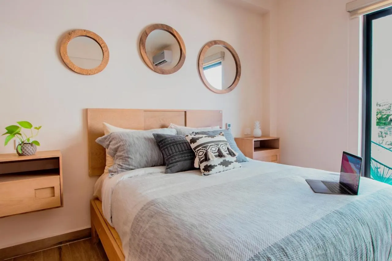 Appartement Condos With Ocean View Pool In Av 10 & 60 Street Playa del Carmen