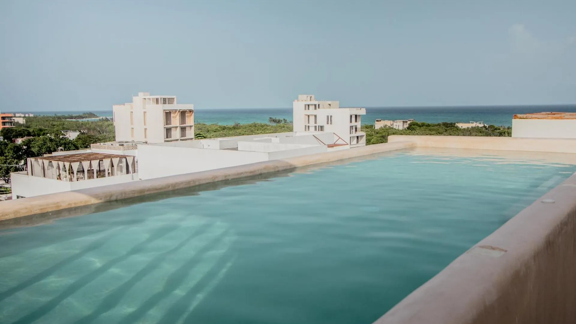 Condos With Ocean View Pool In Av 10 & 60 Street Playa del Carmen