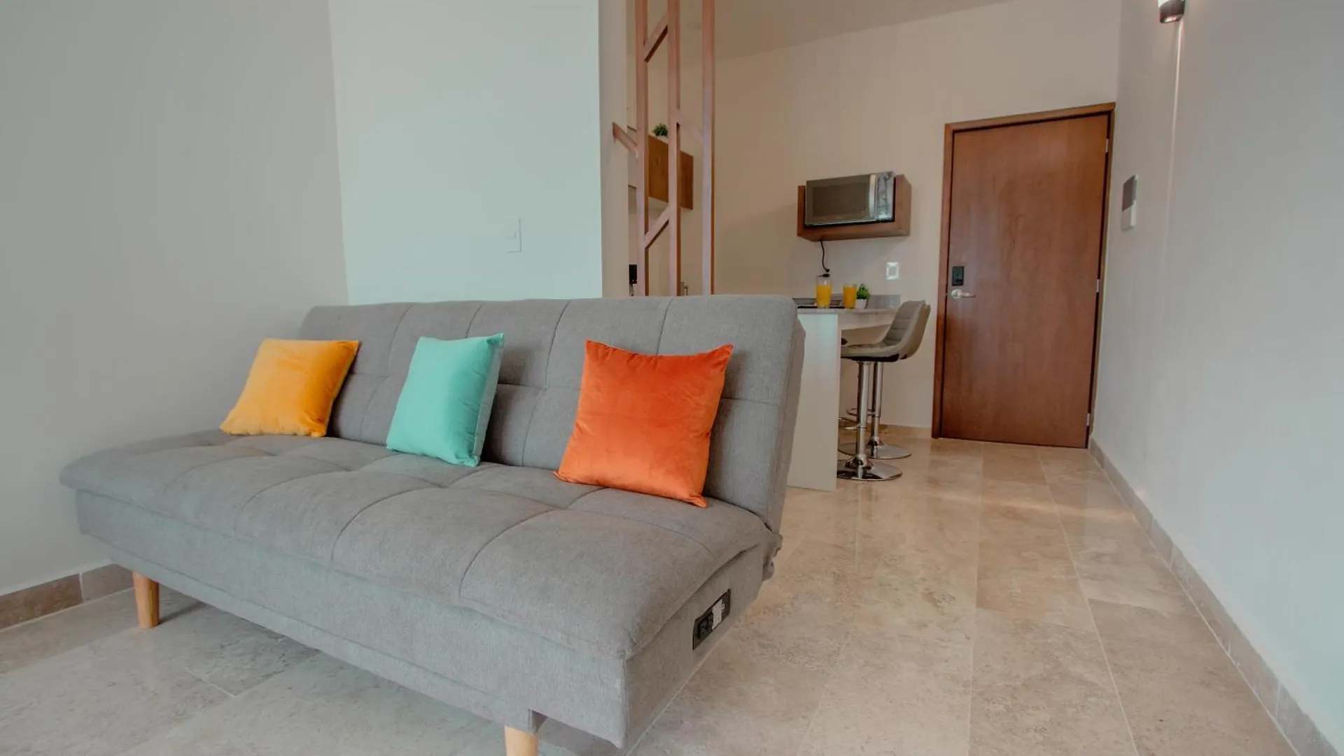 Condos With Ocean View Pool In Av 10 & 60 Street Playa del Carmen Appartement